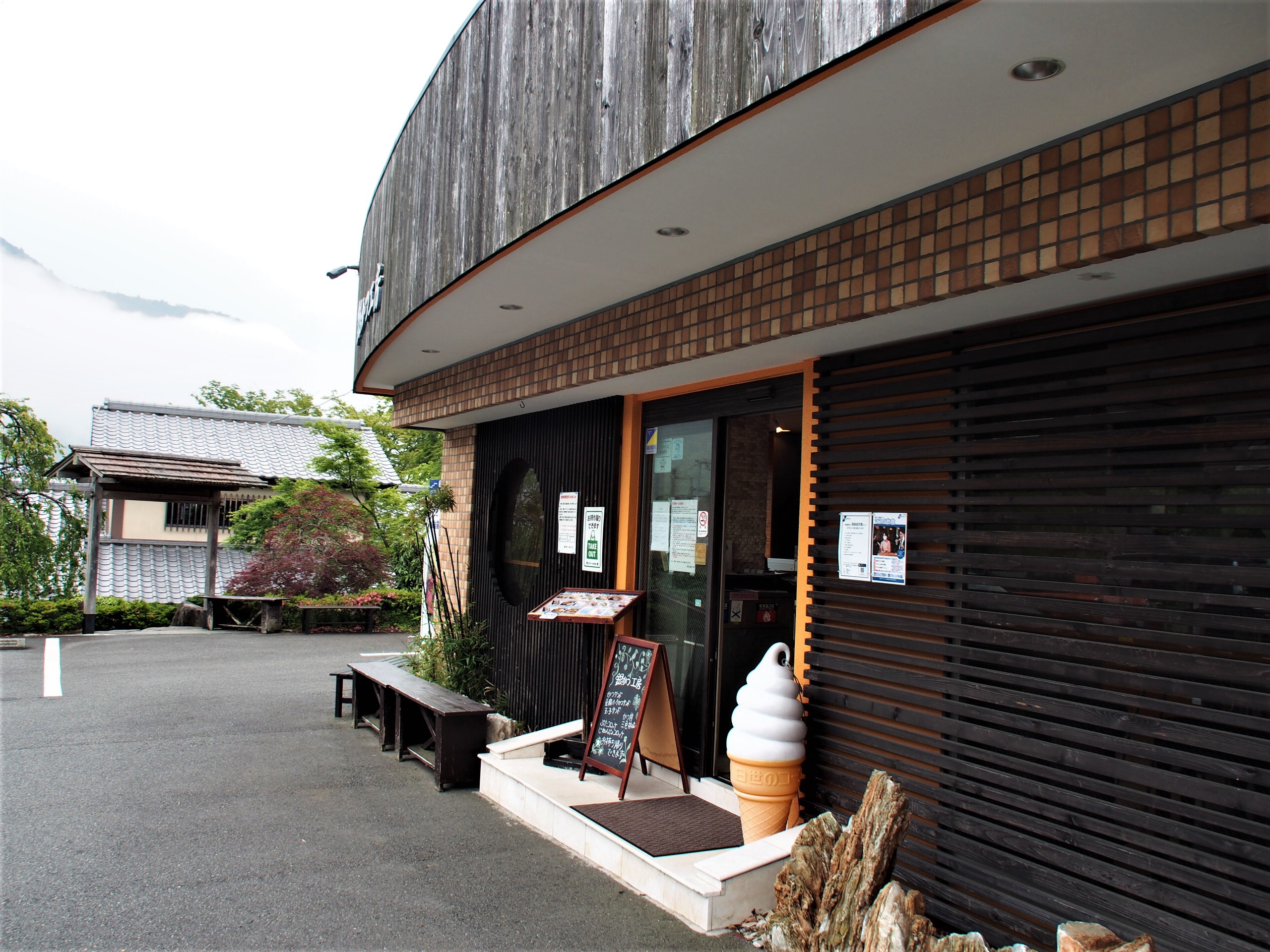 箱根強羅名物の銀豆腐