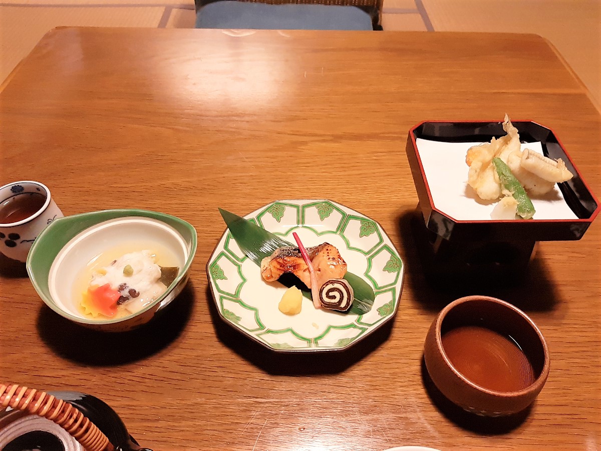 ホテル仙景の離れ山家荘