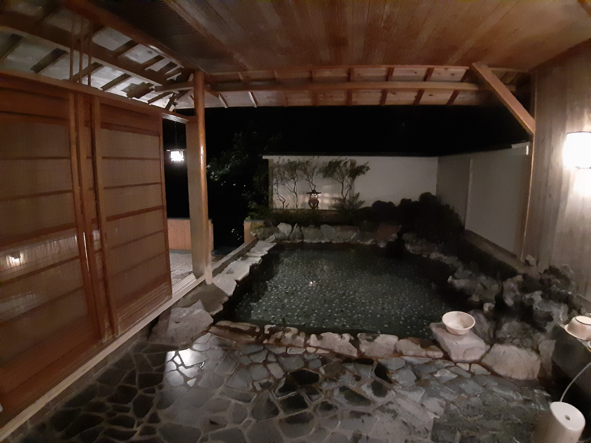 ホテル仙景の離れ山家荘