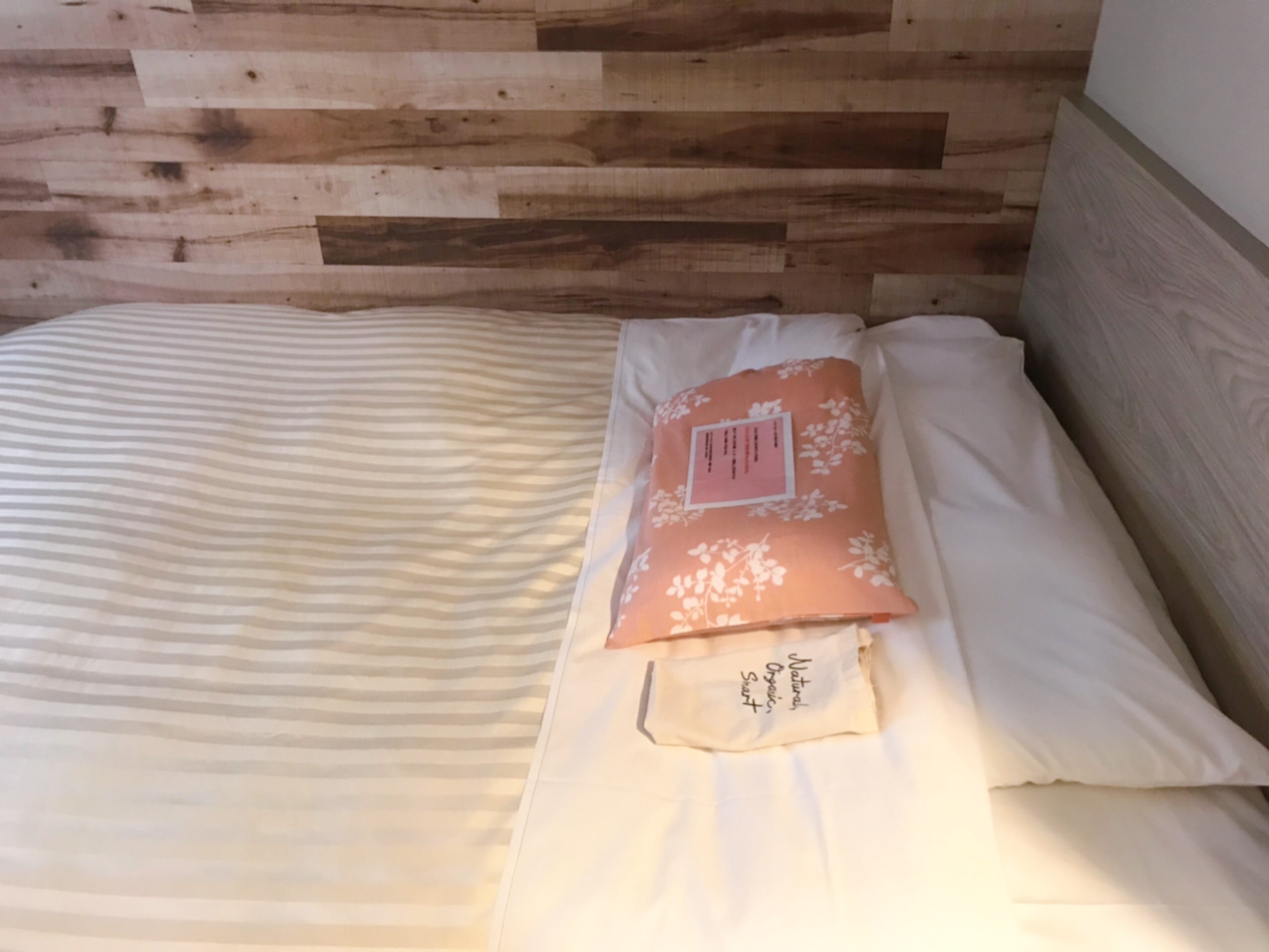 スーパーホテル千葉駅前 ベッド