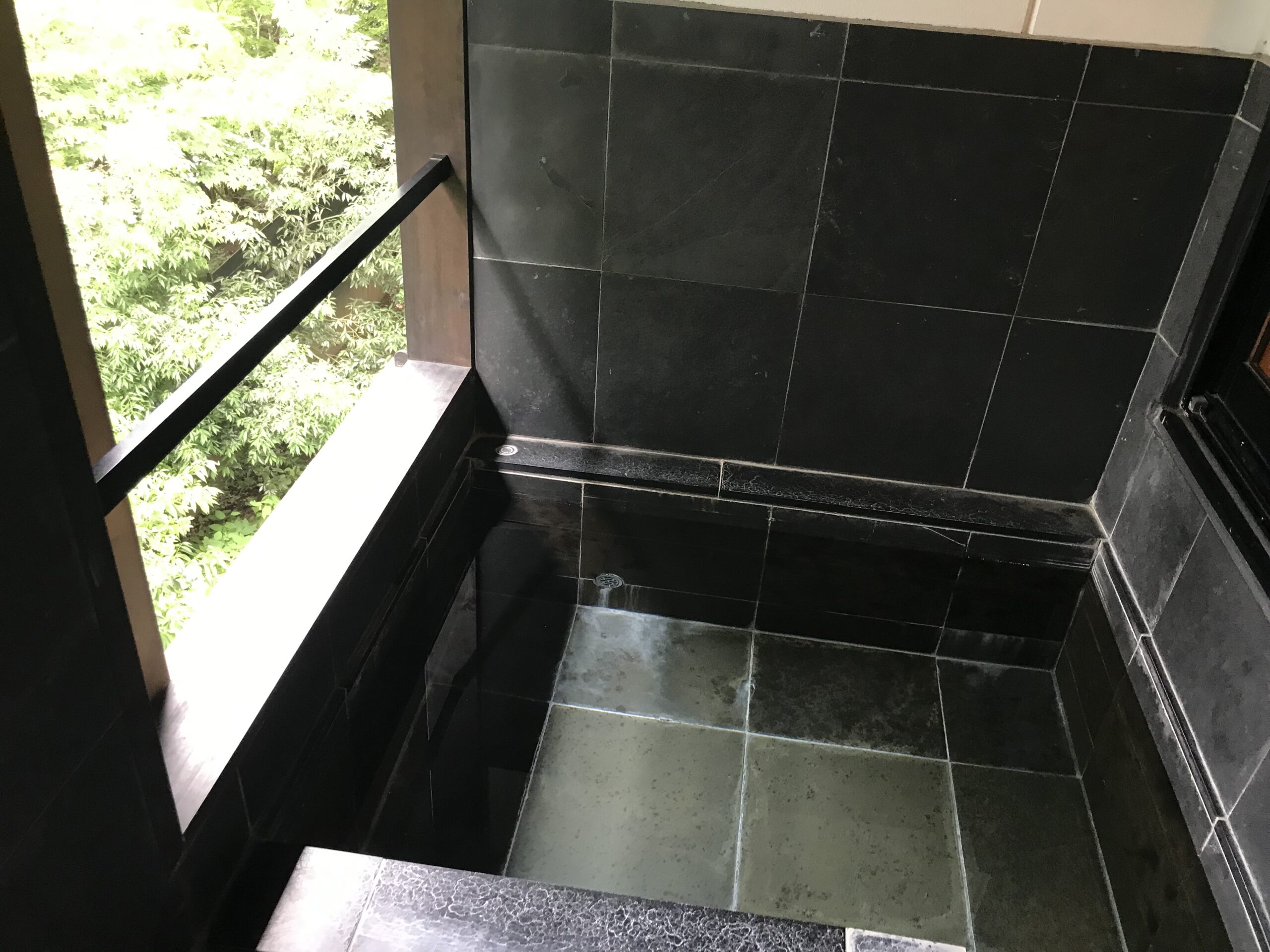 ススキの原 一の湯 部屋の露天風呂